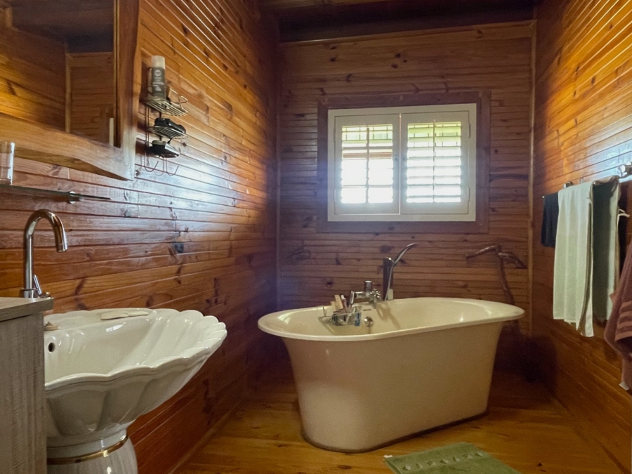 10 Bedroom Property for Sale in Roodefontein AH Western Cape